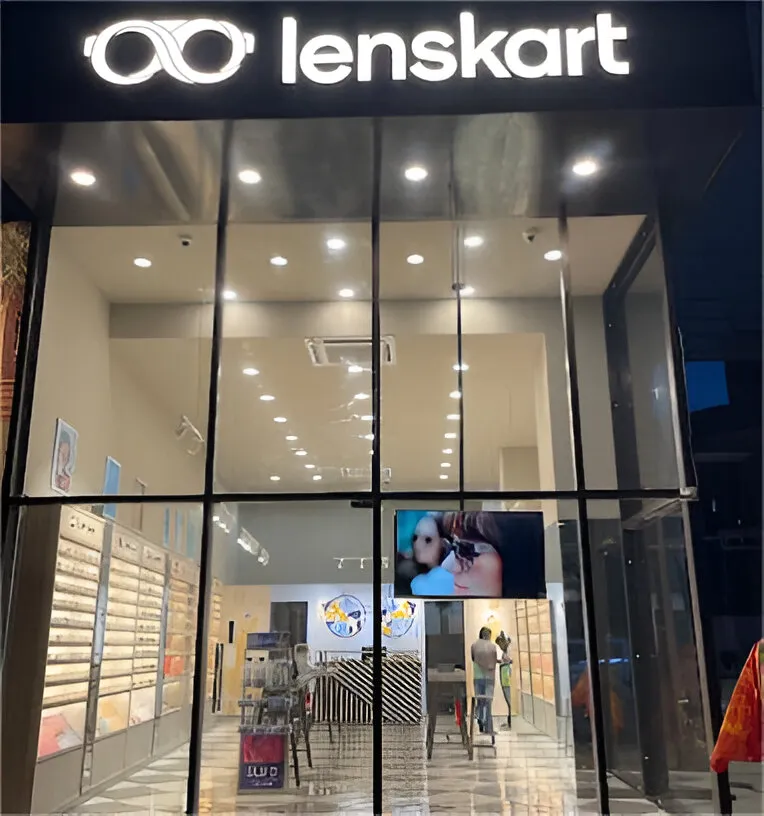 Lenskart.com at Injambakkam
